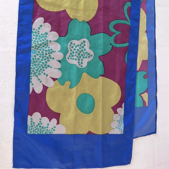 Vintage Silky Scarf - Picture 2 of 3